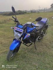 Suzuki Gixxer Dual Disc Dual Tone